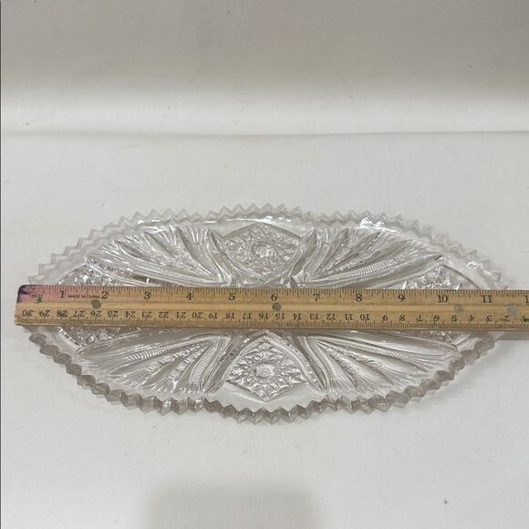Crystal Clear Cut Glass Serving Tray 11 1/2 Long 5 1/2 Wide 3/4 Tall Starburst - Picture 4 of 8